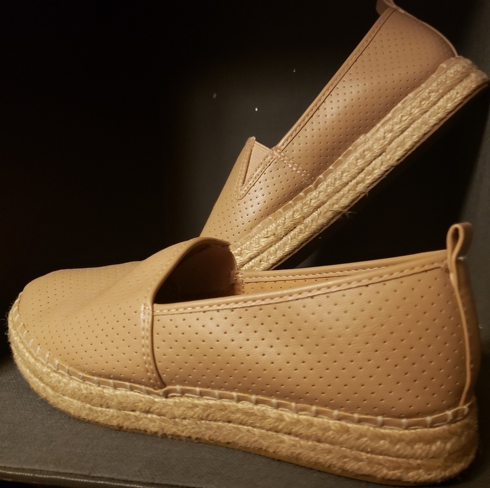 Like new SLIP-ONS tan leather